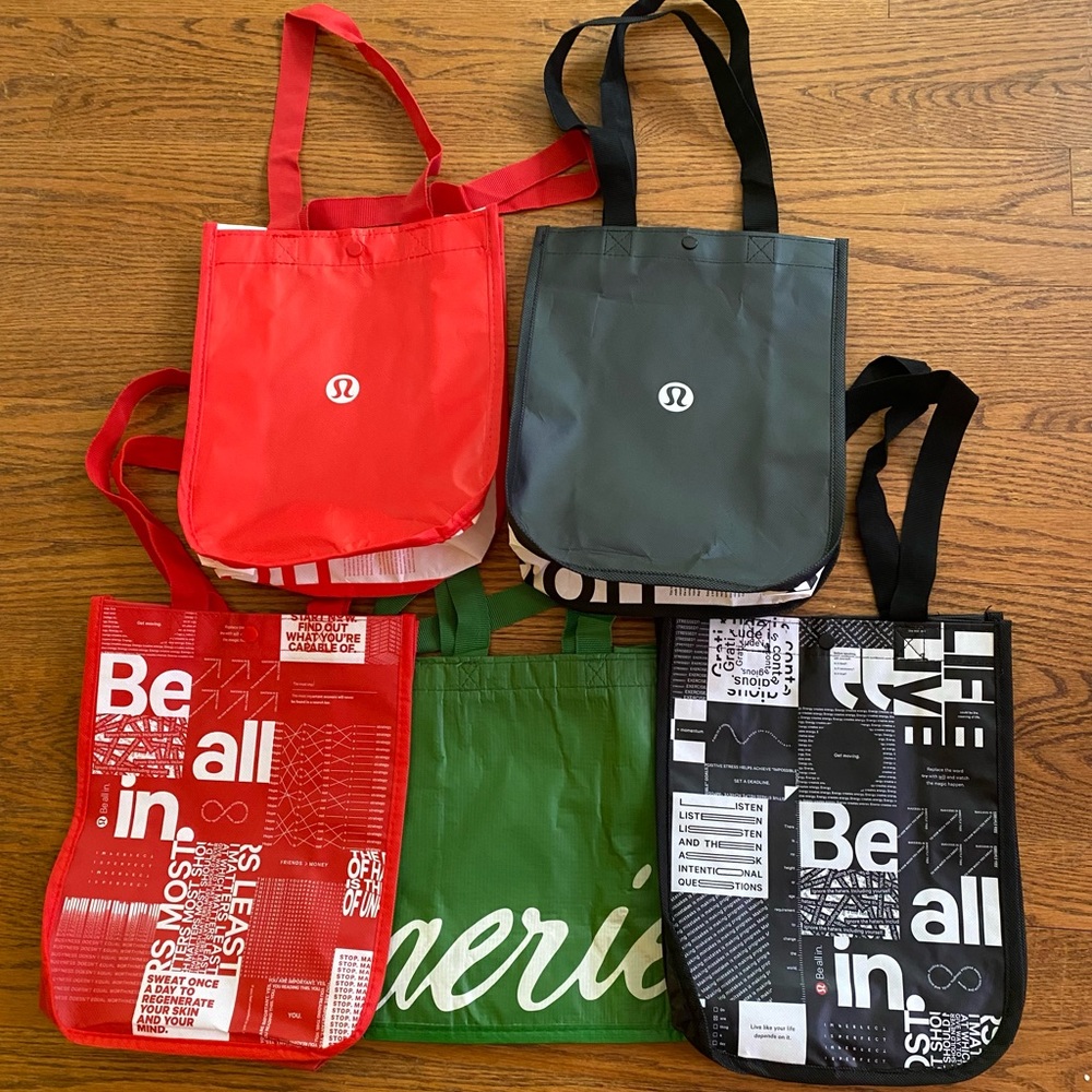 Lululemon athletic/Aerie reusable bags!